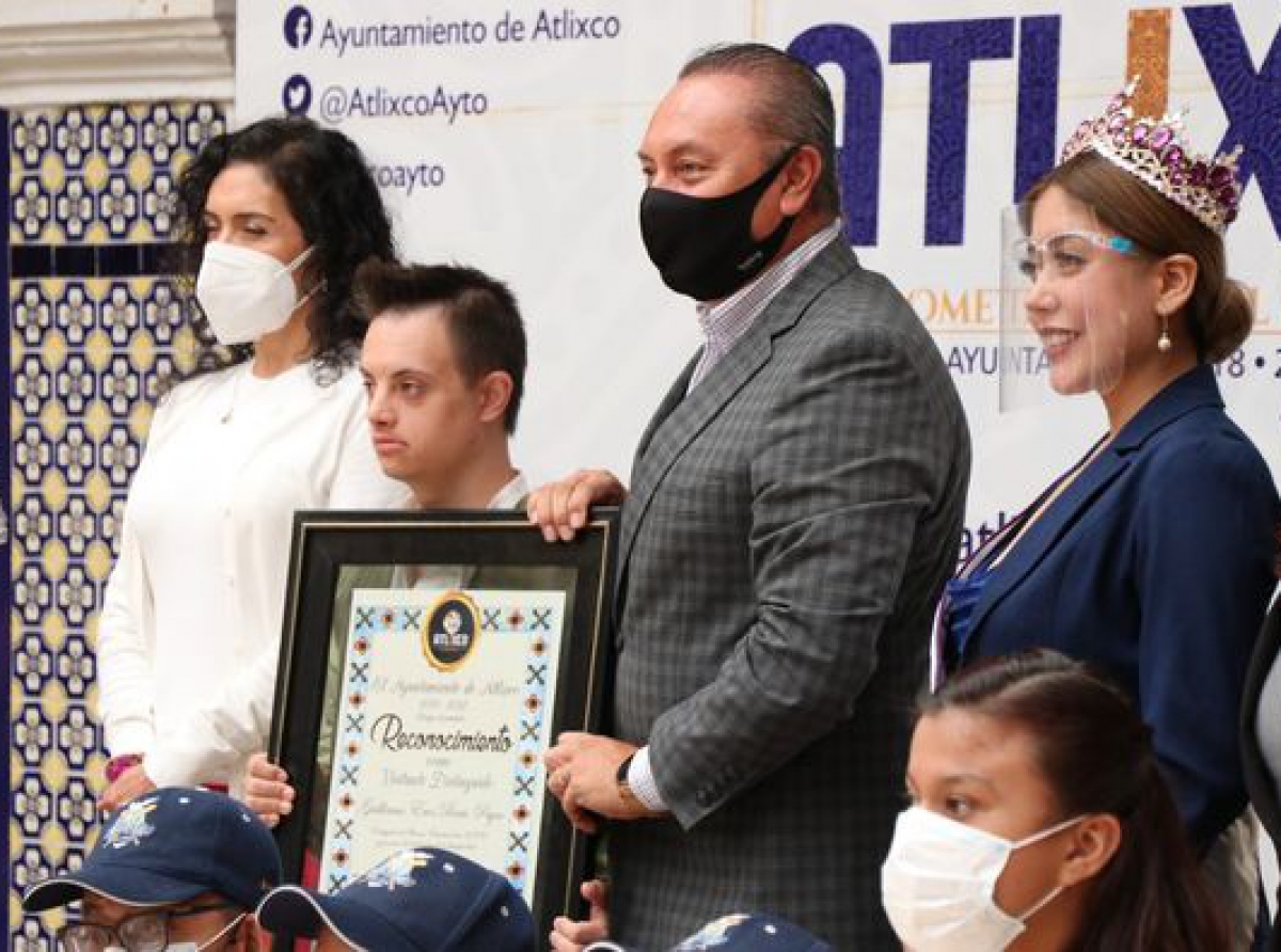 Gobierno de Atlixco reconoce a personas con discapacidad que participan en actividades deportivas